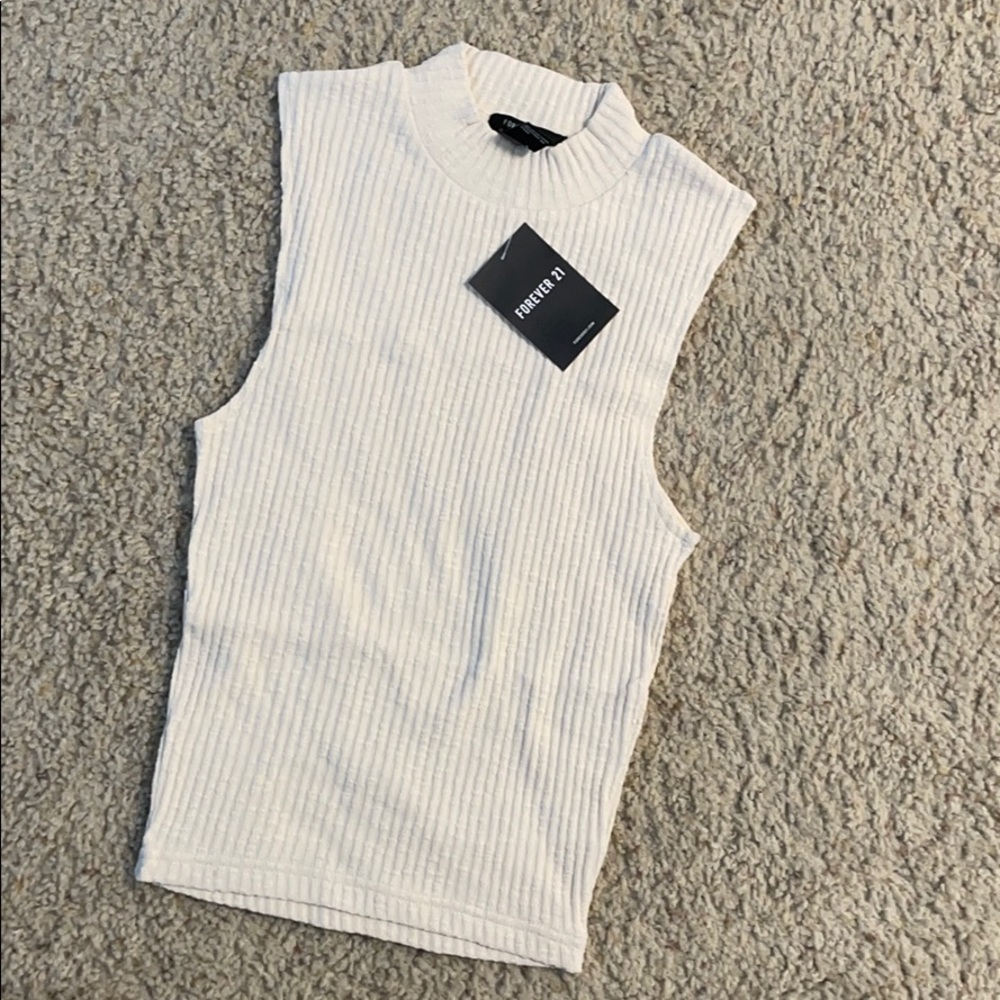 NWT Sleeveless Knit Top
